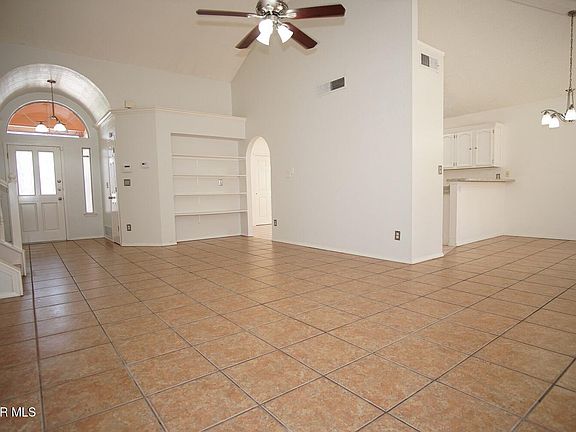 3rd image of 14006 Glenosa Dr