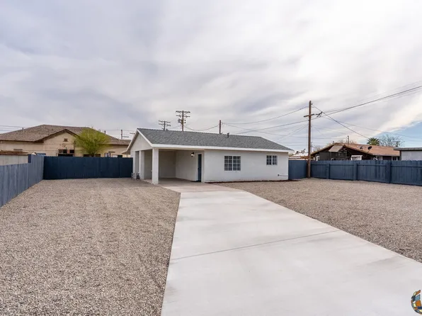 121 W 15th St, Imperial, CA 92251