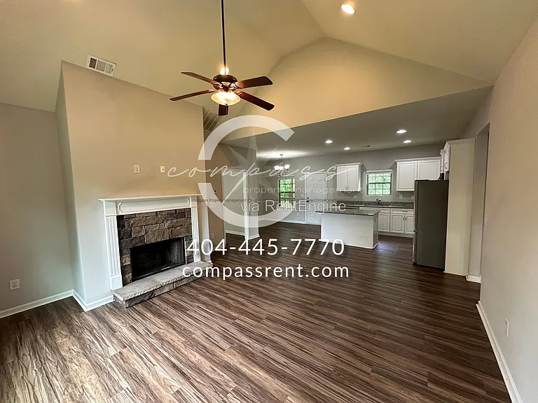 9465 Pebble Creek Ct — Photo 3