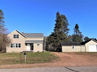 512 Lepak St, Hatley, WI 54440
