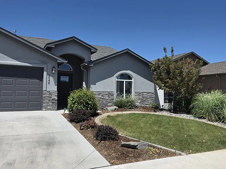 3046 Red Pear Dr — Photo 2