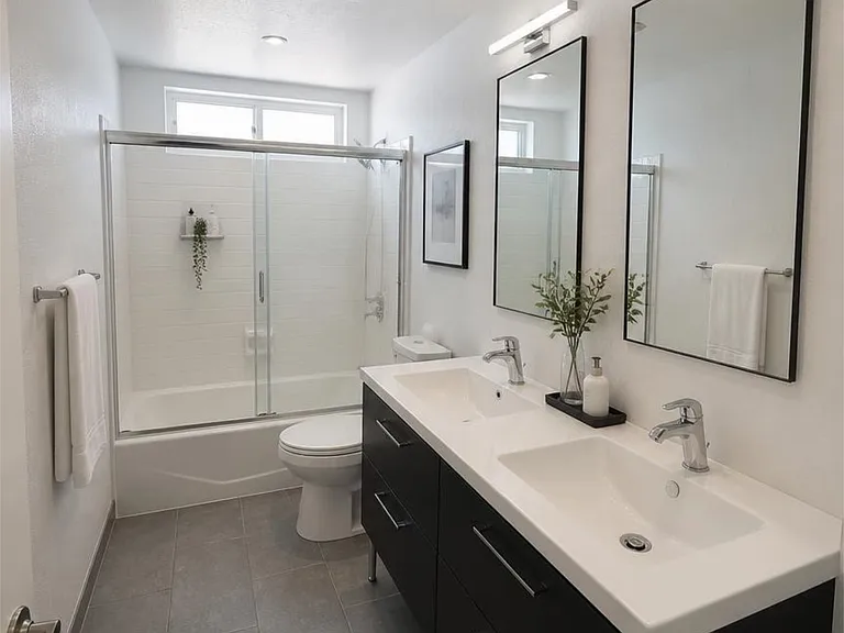 Upstairs Bathroom