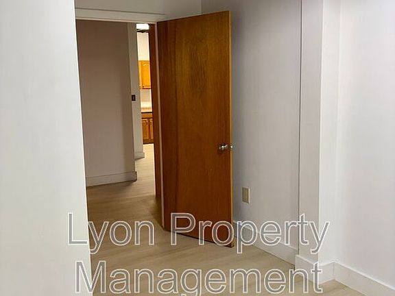 5th image of 50 Hedley Ave APT 6