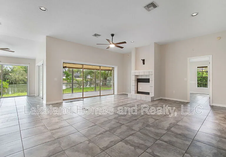 95 Woodside Dr — Photo 12