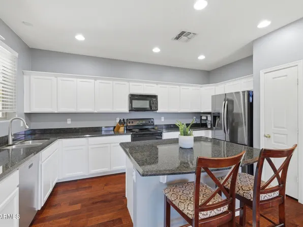 623 S BUENA VISTA Avenue, Gilbert, AZ 85296