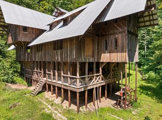 503 Fallen Timber Rd, Smithfield, WV 26437