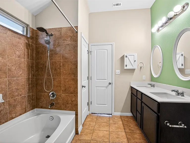 15102 Walcott Dr — Photo 12