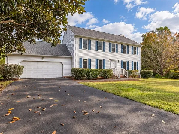 212 Crescent Dr, Williamsburg, VA 23188