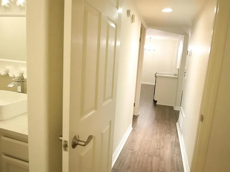 550 Graves Ave #10 — Photo 29