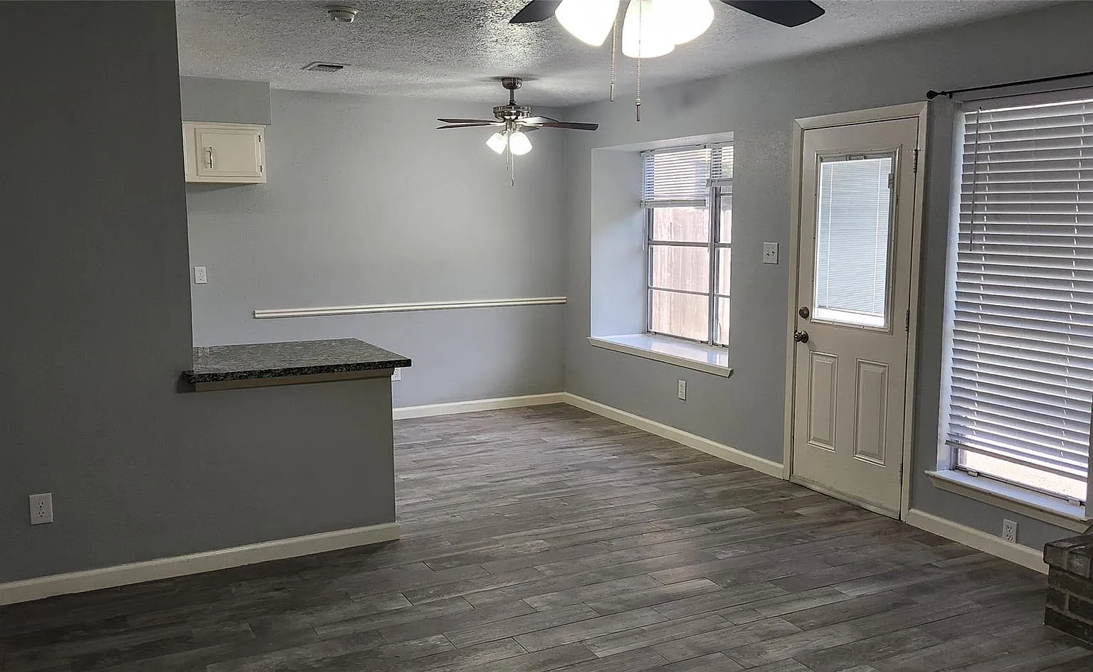 4 bed, 2.0 bath, 1438 sqft, $1,800 — Photo 3