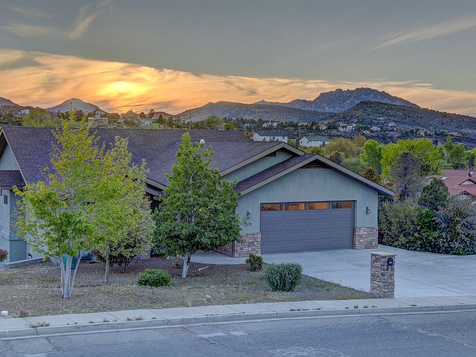 Lovely home, matching views!