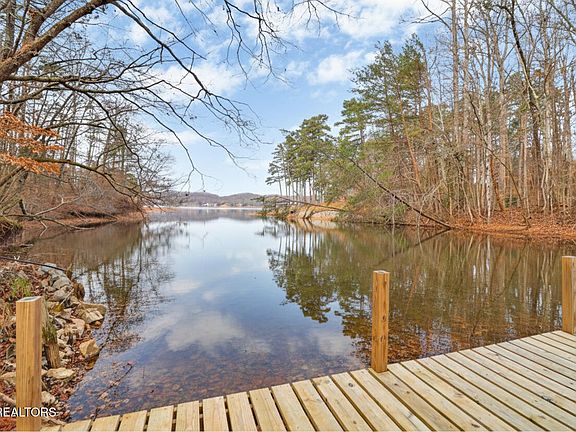 3rd image of 1325 Torbett Rd