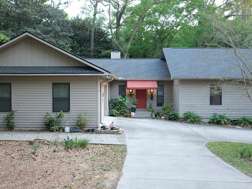 507 Sherwood Ln