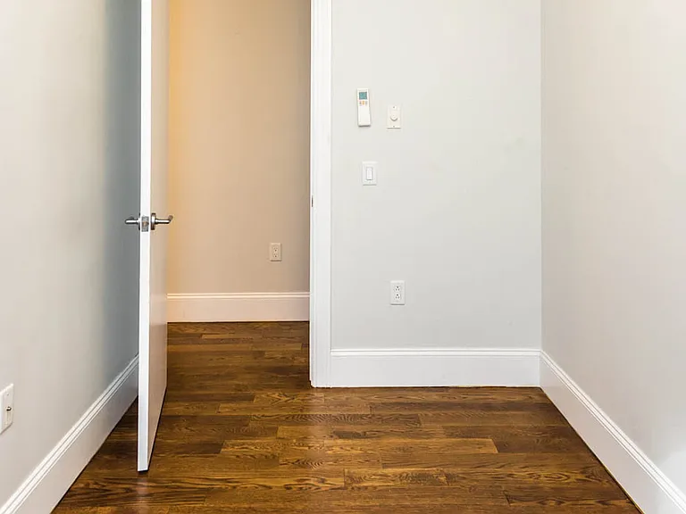 1635 Putnam Ave #2G — Photo 31