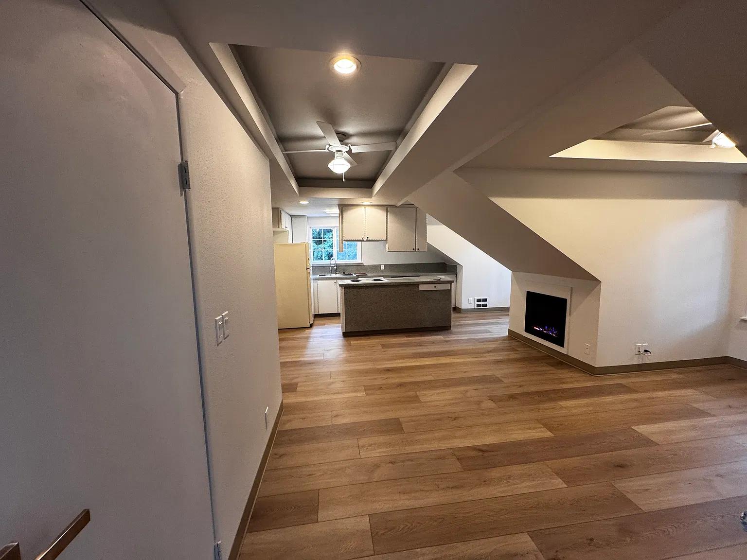 E 47th Avenue, Graham — Photo 4