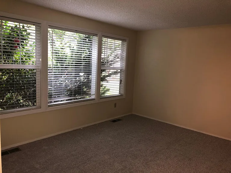 32224 3rd Ave SW — Photo 10