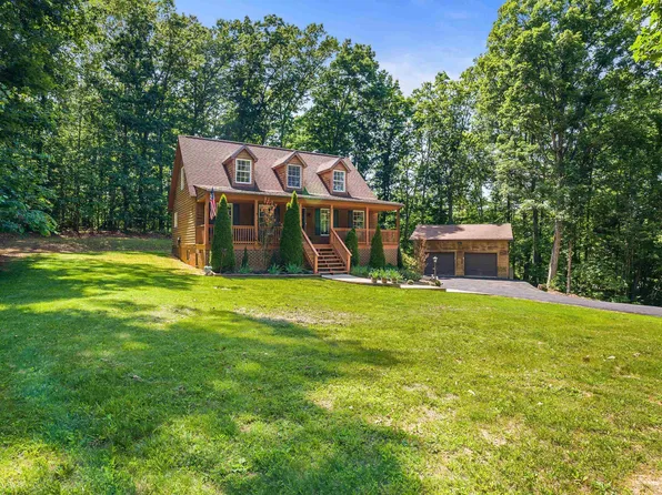 37 Markels Ln, Staunton, VA 24401