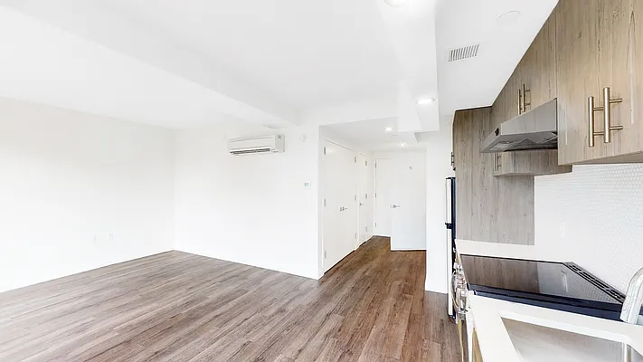 Rented by Voro NYC | media 4