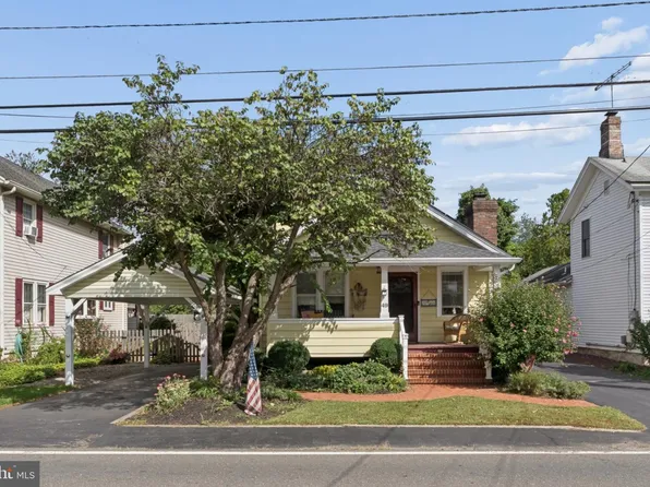 49 Laurel Ave, Kingston, NJ 08528