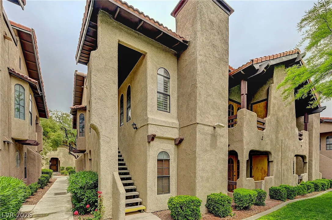 2 bed, 2.0 bath, 1141 sqft, $1,450 — Photo 1
