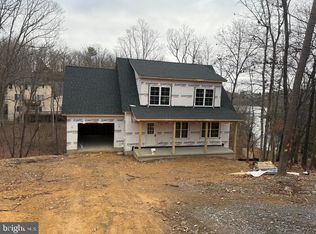 109 Sycamore Pl, Cross Junction, VA 22625