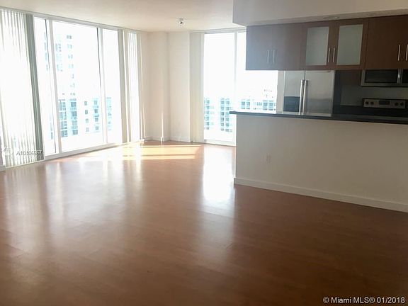 3rd image of 601 NE 23rd St #Penthouse 1805