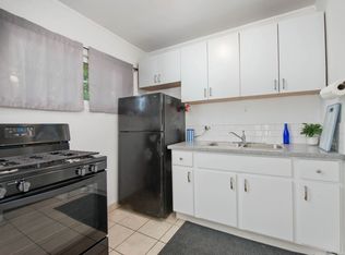 (Undisclosed Address), Reseda, CA 91335