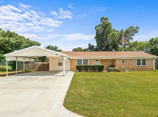 116 Larkspur Ln, Palestine, TX 75803