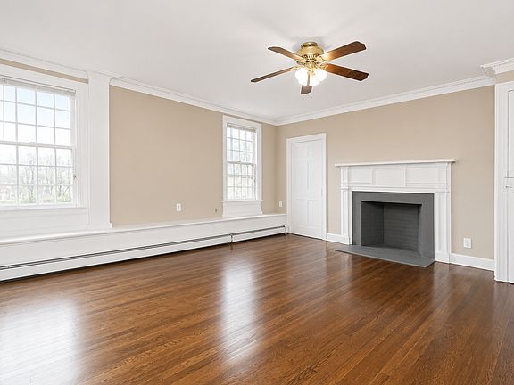 5th image of 562 Amity Rd #D