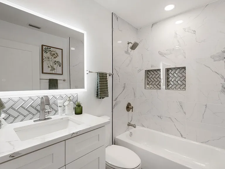 606 Marcus St #26 — Photo 33