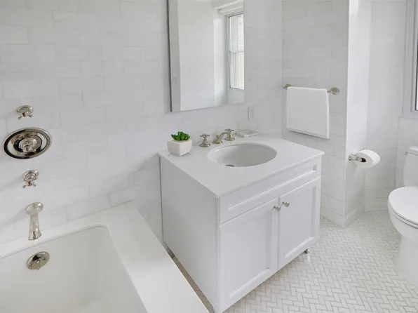 225 West 86th Street image 12 of 22