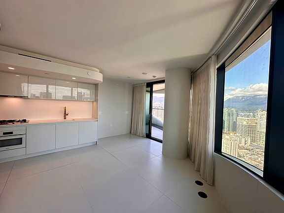 2nd image of 1033 Nelson St #3307