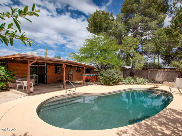 9352 E Palm Tree Dr, Tucson, AZ 85710