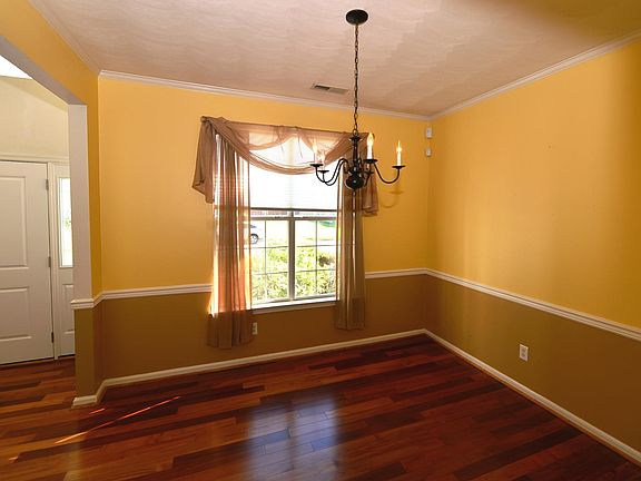 5th image of 505 Lynnfield Rd