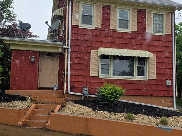 710 5th St, Charleroi, PA 15022