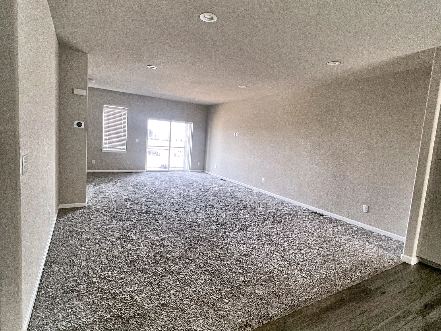 2 bed, 1569 sqft, $2,400 — Photo 3