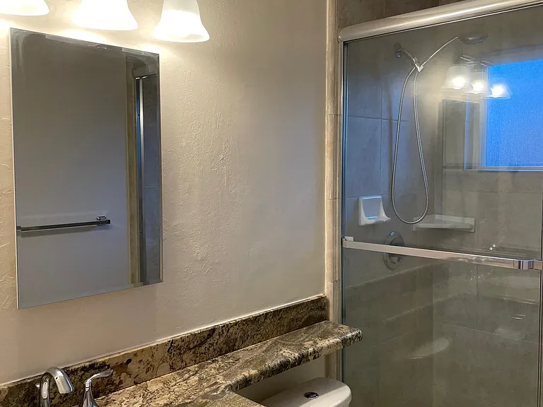 723 Menlo Ave #3 — Photo 4