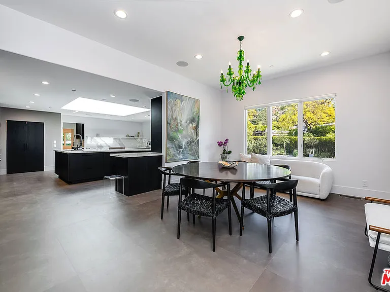 580 Chalette Dr — Photo 19