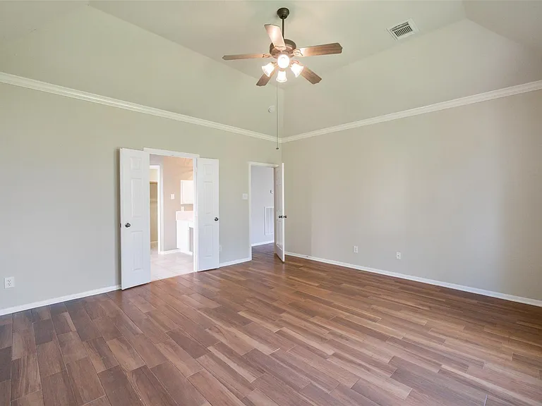 8811 Sun Haven Ln — Photo 19