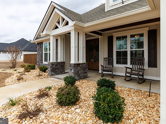 3rd image of 7280 Mill Ridge Dr