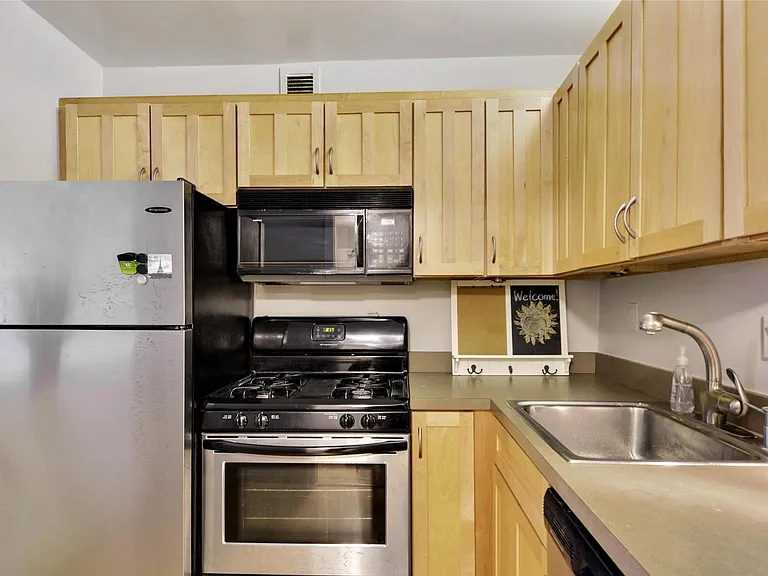 4515 Willard Ave #2421S — Photo 16
