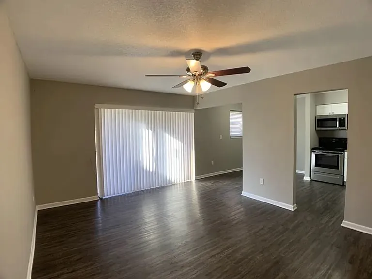 Harrison Point Apartments — Photo 5