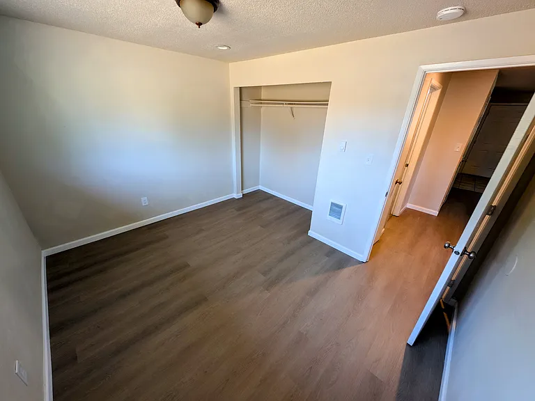 10613 Sheridan Ave S — Photo 8