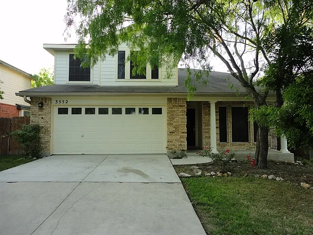 3552 Peachtree Ln