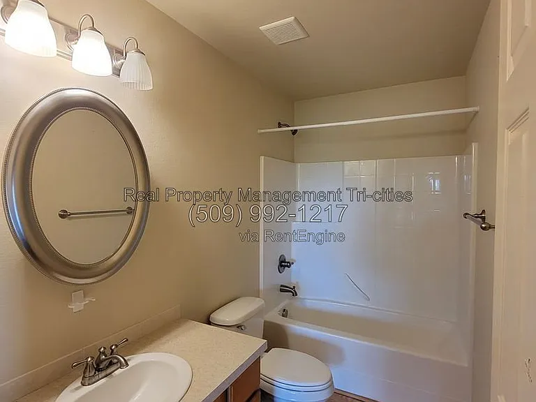 689 Tanglewood Dr #A — Photo 7