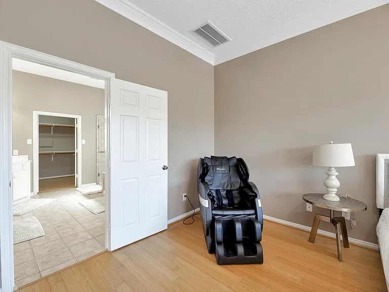 18011 Darling Point Ct — Photo 45