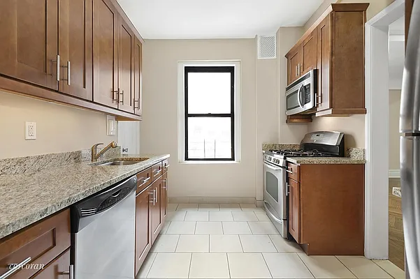 Rented by Corcoran | media 7