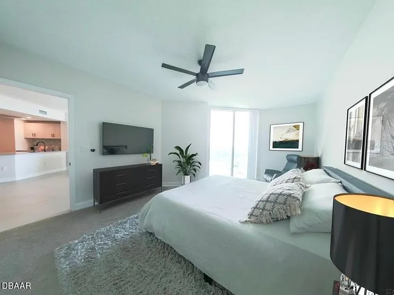 241 Riverside Dr #2206 — Photo 6