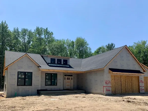 3956 E Marilyn Ln, Midland, MI 48642