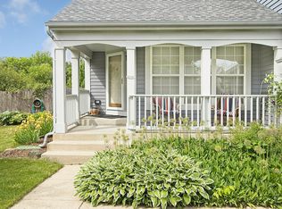 656 Sierra Pl, Gurnee, IL 60031